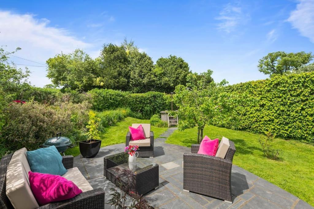 Luxury Self-Contained Cottage For Two With Hot Tub Staverton  Exteriör bild